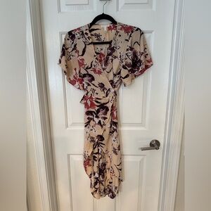 UNIQUE Leith floral print wrap top size XS